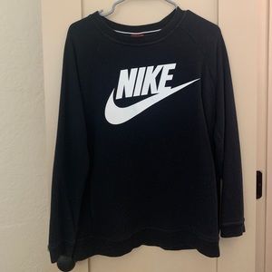 Women’s Nike Scoop Neck pullover